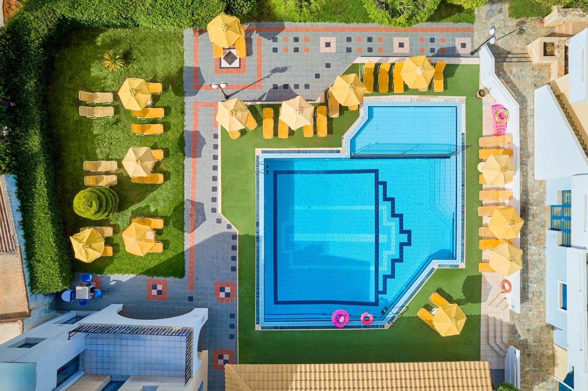 Artemis Apartments Goúvai Luaran gambar