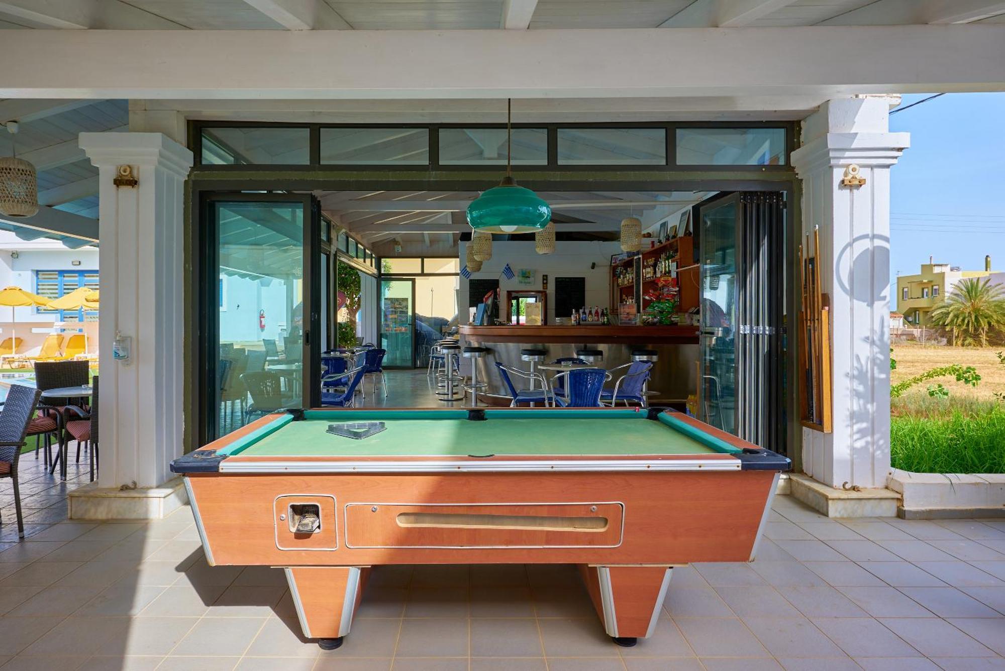 Artemis Apartments Goúvai Luaran gambar