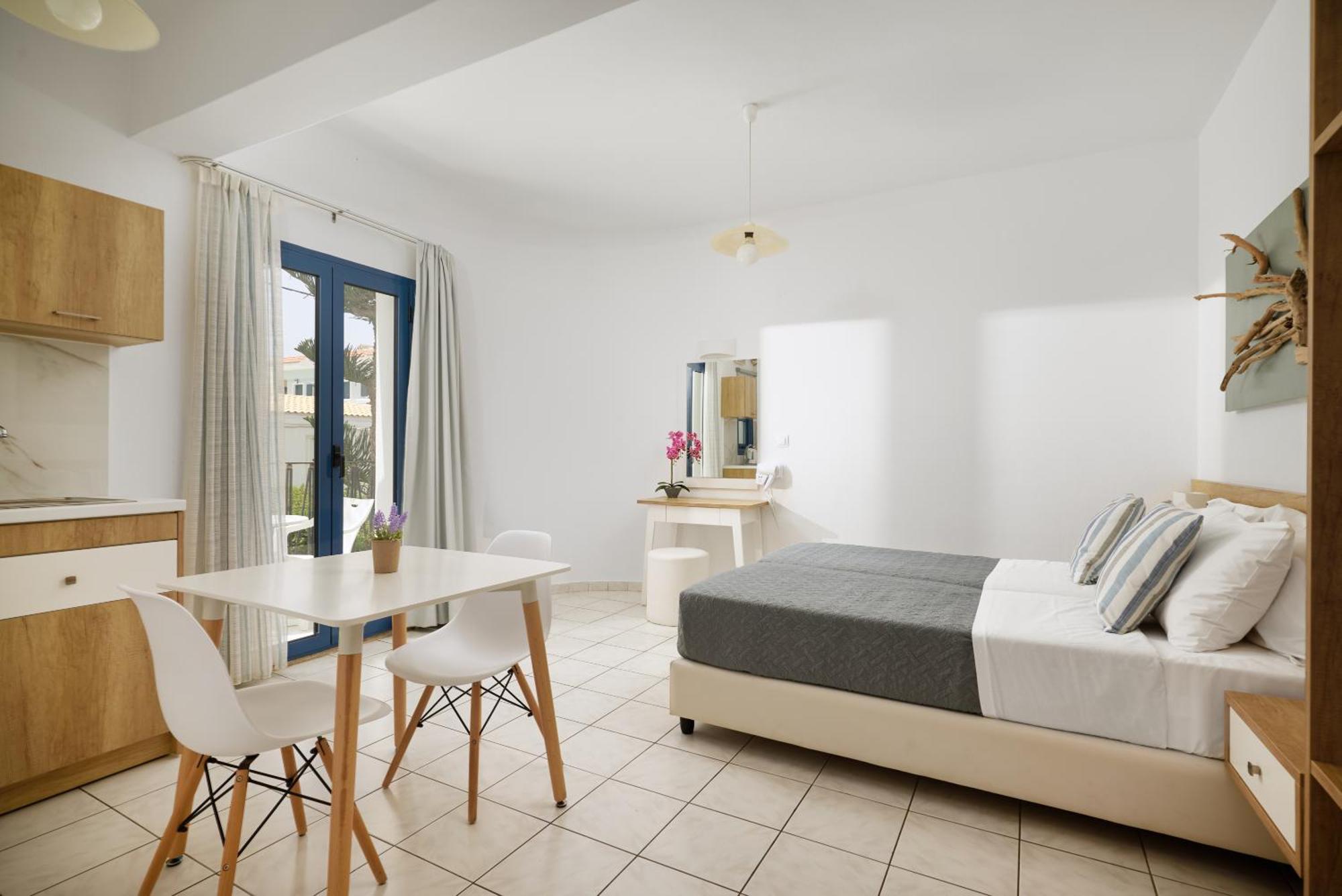 Artemis Apartments Goúvai Luaran gambar