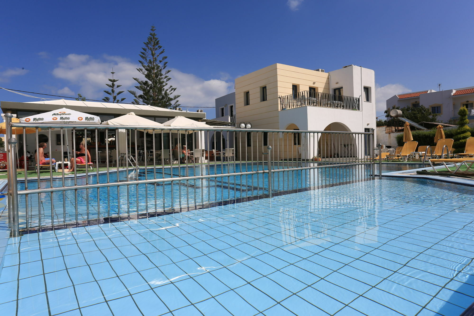 Artemis Apartments Goúvai Luaran gambar